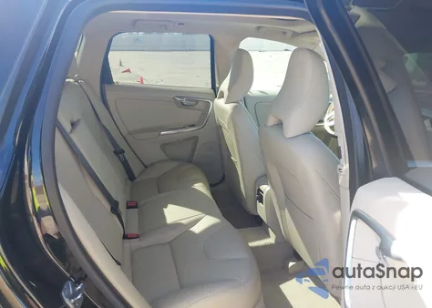 2016 Volvo Xc60 T5 Drive-E Premier из США, поврежденный, VIN YV440MDK7G2789134